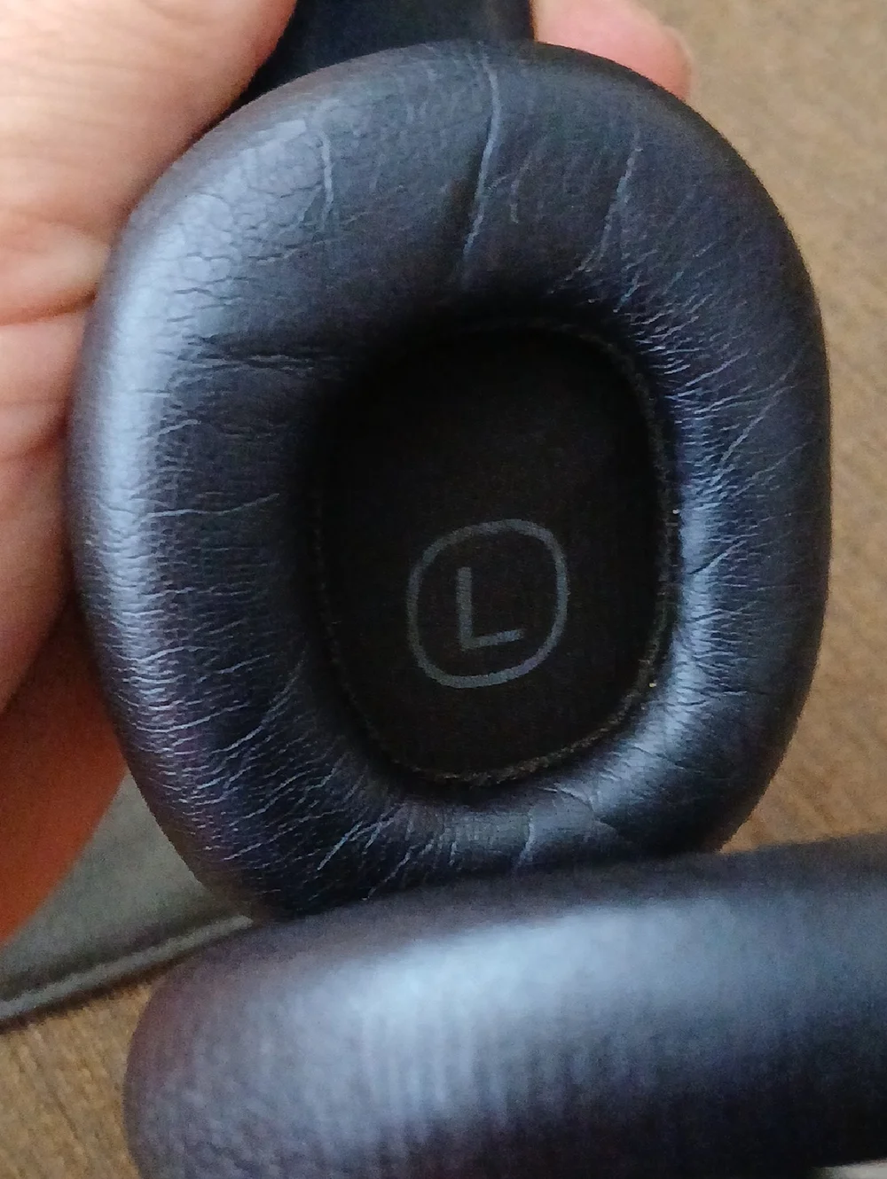 Samsung Level On Wireless Noise Canceling Headphones EN-PN900